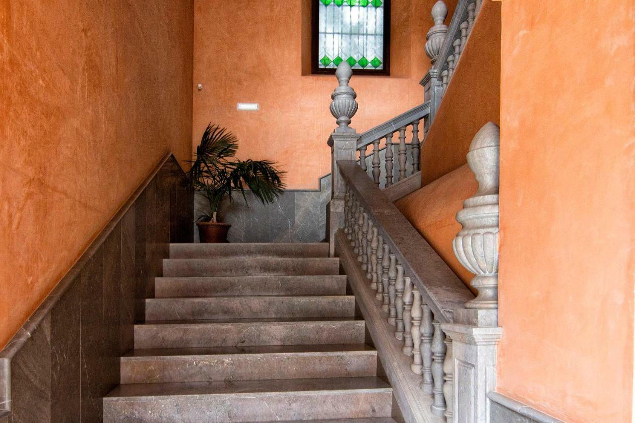 Apartamentos Palacio De Los Jeronimos Granada Dış mekan fotoğraf